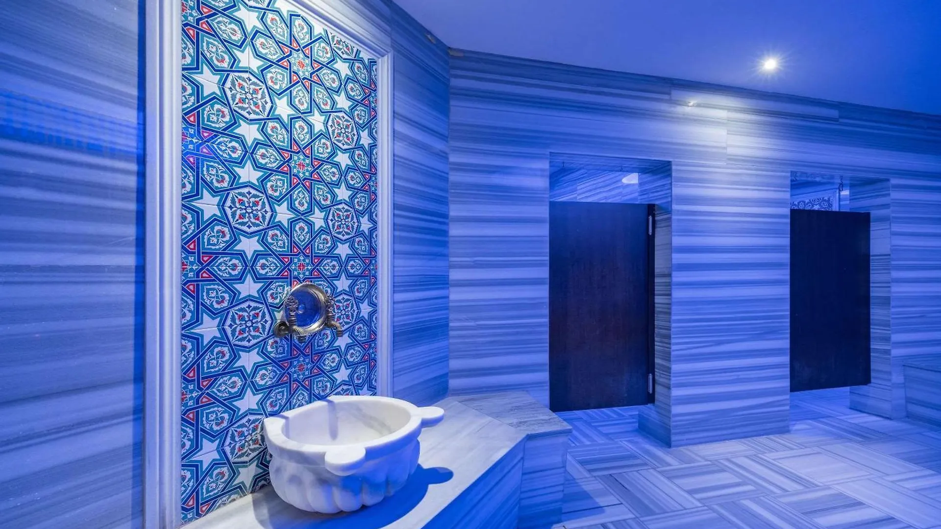 Clarion Hotel Istanbul Mahmutbey