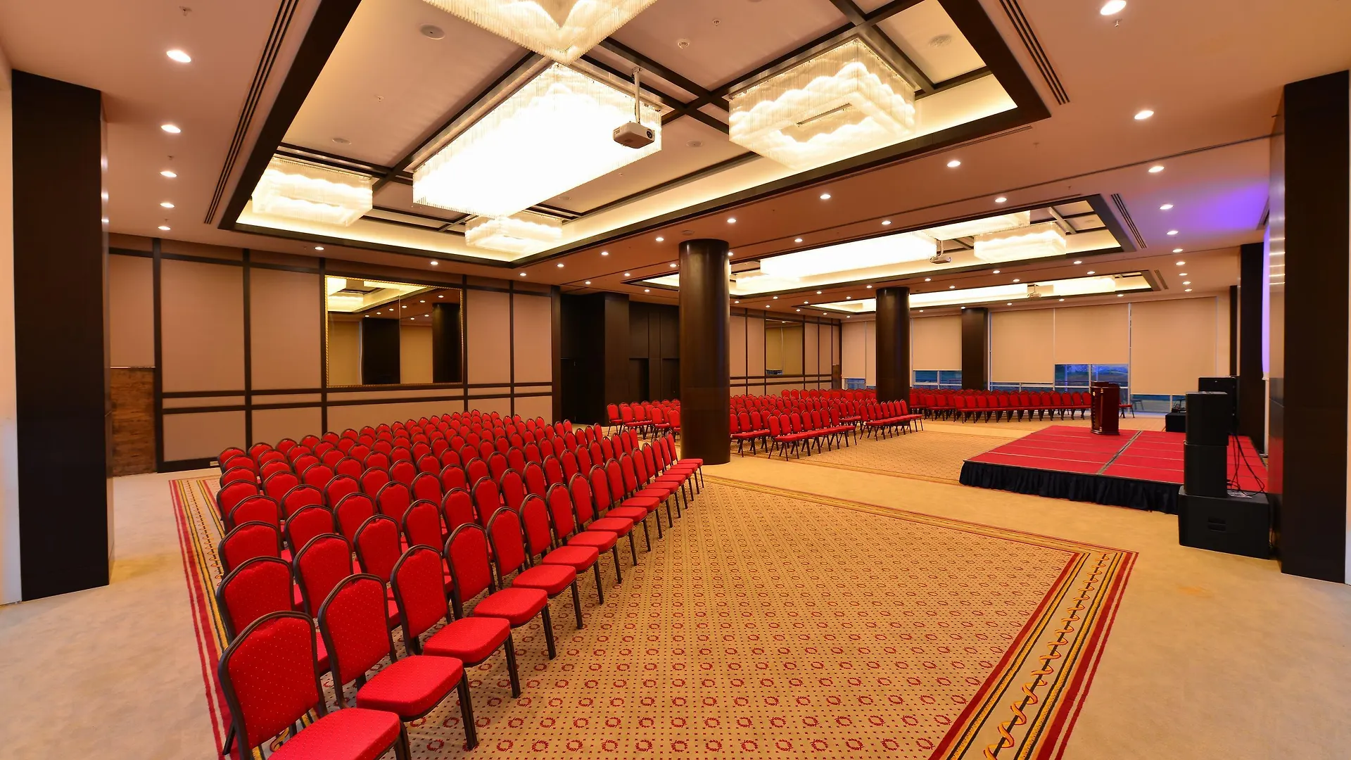 Clarion Hotel Istanbul Mahmutbey